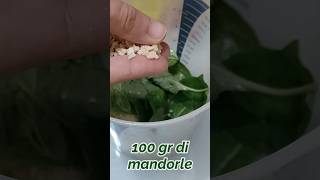 PESTO DI ZUCCHINE MANDORLE E BASILICO shorts [upl. by Aicilic986]