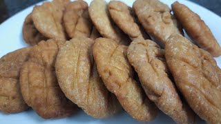 Dry Fruits Namkeen Mathri Recipe  Mathri Recipe  आटे की नमकीन मठरी  Wheat Flour Mathri [upl. by Remo]