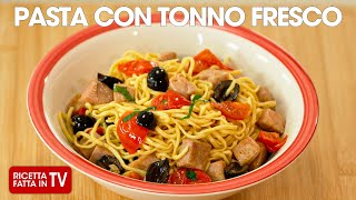 PASTA CON TONNO FRESCO di Benedetta Rossi  Ricetta TV Fatto in Casa per Voi [upl. by Meill920]