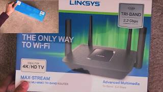 UNBOXING Linksys MaxStream AC2200 Tri Band WiFi Router [upl. by Annaes]