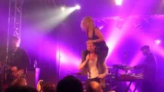 Kaiser Chiefs Live Coming Home  You Can Have It All  La Fleche dOr Paris 22042014 [upl. by Joan]