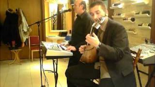 GEORGIOS  GRIECHISCHE LIVE MUSIK  BOUZOUKI  Maria me ta kitrina  taksimaki 2011 [upl. by Aramois]