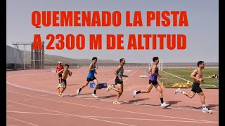 Entreno brutal de carrera a pie a 2300 metros de altitud [upl. by Nonnairb]