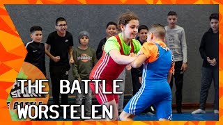 THE BATTLE WORSTELEN  HEFTIG GEVECHT TUSSEN JONGENS EN MEISJES  ZAPPSPORT [upl. by Kcirddehs126]