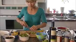 quotHow to make Wakame Saladquot quotSeaweed saladquot Diana Marchand Raw Foods Made Simple [upl. by Oicaro]