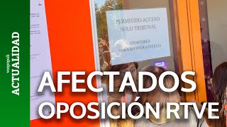 Los afectados por la suspensión de las oposiciones a informador de RTVE protestan en Torrespaña [upl. by Eetsirhc312]