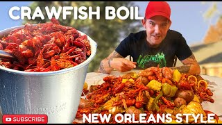 How to Boil Crawfish  New Orleans Style  Spicy Potatoes Sausage Corn amp Mushrooms [upl. by Veleda808]