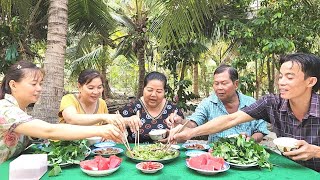 Tranh Thủ Làm Món Cá Lóc Hấp Bầu Để Cho Con Yên Tâm Mà Còn Đi Khám Bệnh  TKQ amp Family T1682 [upl. by Dnomar]