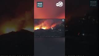 Fastspreading wildfire threatening town of Mariposa [upl. by Uliram]