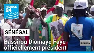 Sénégal  Bassirou Diomaye Faye officiellement président • FRANCE 24 [upl. by Goltz]