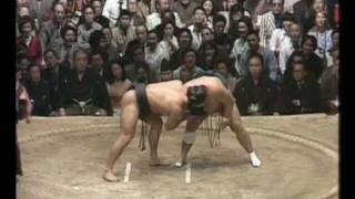 Tochiakagi vs Takanohana  Haru 1979 栃赤城 対 貴ノ花 [upl. by Avivah]