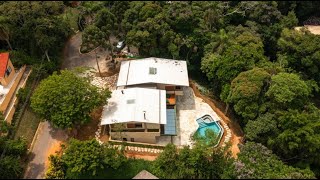 Каменный дом на крутом участке Ибиуна Бразилия Stone House on Steep Lot Ibiuna Brazil [upl. by Hallimaj785]