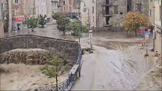 🔴 INONDATIONS FRANCE  LArdèche en alerte rouge Annonay évacuée les rues inondées [upl. by Kemeny]