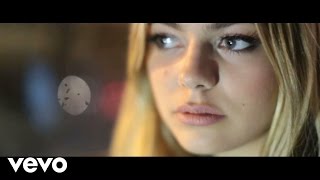 Louane  Nos Secrets Vidéo Lyrics Officielle [upl. by Paderna]