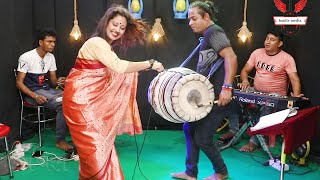 হাত ছাইরা দাও সোনার দেওরা রে ।। রুপালী সরকার projapoti baul song [upl. by Lederer]