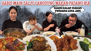 MASAK RENDANG DI MUSIM SALJU SUAMI KALAP MAKAN PERDANA MAKAN PAKAI TANGAN 😂 INDONESIAN BEEF STEW [upl. by Durham]