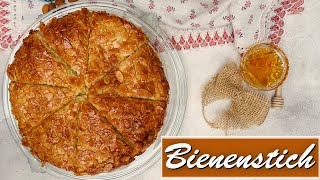 Bienenstich mit Hefeteig  klassisch amp einfach lecker [upl. by Yrrab]