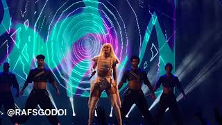 Disk Me  Pabllo Vittar AO VIVO no Hopi Hari 10112018 DiskMe PablloVittar HopiPride [upl. by Bywoods]