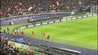 RomaBayern Leverkusen l’esplosione dell’Olimpico al gol di Bove [upl. by Annahvas]