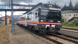 REX UT 440217 destino Ponferrada saliendo de la estación de Bembibre León [upl. by Aniram783]