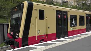 Berlins neue SBahnen am SBahnhof Hermannstraße [upl. by Herbst]