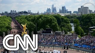 Comemoração do Jubileu de Platina da Rainha Elizabeth II contará com shows e paradas  LIVE CNN [upl. by Intruok897]