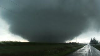 INTENSE Large Wedge Tornado Northwest Ohio 82416 [upl. by Mamie]