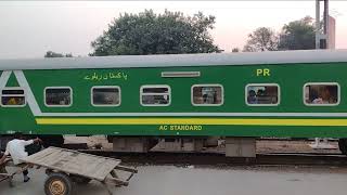 DS Lahore jnb Hanif Gull sab Lahore junction railway station per intzamat ka jaiza laety hoye [upl. by Rima]