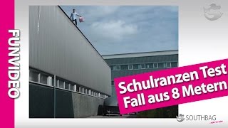 Schulranzen Test  Fall aus 8 Metern Höhe [upl. by Derzon]