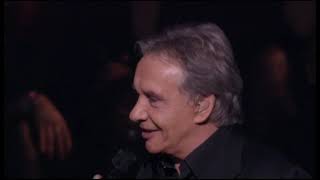 Michel Sardou  Musulmanes Live Zénith 2007 sketch avec son public [upl. by Atterrol626]