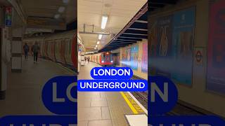 LONDON UNDERGROUND TUBE  London City Transit System  England  Jeen and Vinod  VinodinUK [upl. by Ahsile700]