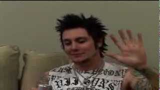 Synyster Gates hablando Español [upl. by Aliban]