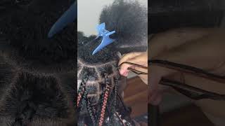 TUCKING WHILE DOING KNOTLESS BRAIDS TUTORIAL knotless hairtutorial knotlessbraids shorts [upl. by Carie608]