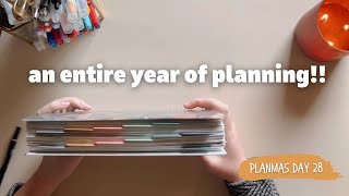 Flipthrough My First Plum Paper Planner  A Year of Planning 2022 [upl. by Obelia]