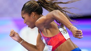 Gabby Thomas powers through 200m final at Paris Olympics [upl. by Euf]