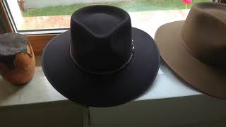 Akubra Cattlemanleft vs Stetson Dune 5X Fur Feltright [upl. by Cirdla]