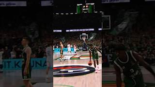 Casual 360 dunk during a review Why not  Zalgiris  SYLVAIN FRANCISCO [upl. by Fanchette]