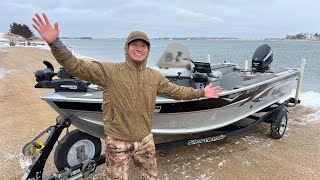 Walleye Fishing in Our New Boat CATCH CLEAN COOK [upl. by Onig]