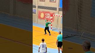 Rare 🙌 handballgoalkeeper handball handballlife handballsaves håndbold goalielife goalie [upl. by Inat]