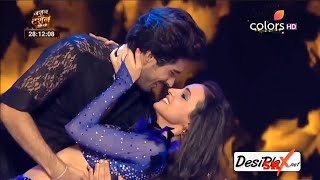 Sanaya Irani and Mohit Sehgal Dance Performance  MIRCHI TOP 20 [upl. by Selokcin]