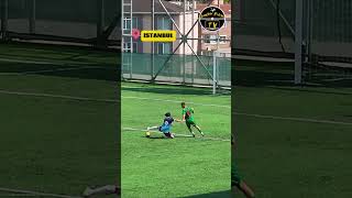 Hakem Kartını Gösterdi futbol football 16 [upl. by Yelnet]