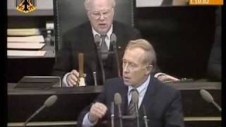 Helmut Kohl vs Helmut Schmidt 1982 Regierungswechsel [upl. by Thury]