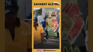 Karyawan indomaret bukannya kerja malah ikut senam [upl. by Olmstead248]