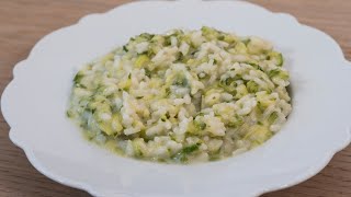 Risotto di zucchine semplice e veloce – La ricetta segreta per farlo cremoso e delicato [upl. by Elcin]