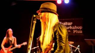 Orianthi with Donna Grantis live in Toronto Canada 2011 [upl. by Herates333]