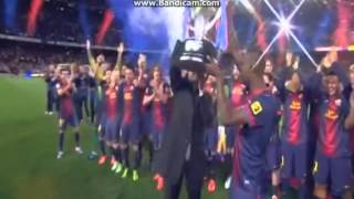 Carles Puyol hands Tito Vilanova amp Eric Abidal the La Liga trophy to lift 2013 [upl. by Dylana124]