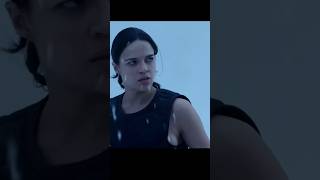 Michelle Rodriguez power 💪 fight with uderwater zombie  sence  Resident evil  Retribution short [upl. by Barnett329]