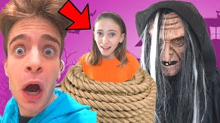 LA STREGA HA CATTURATO UNA FAN Halloween Vlog 4 [upl. by Thomasa247]