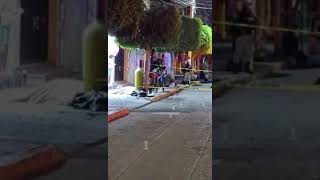 Hombre sin vida quedó afuera de una vinatería en calle Guerrero de Irapuato [upl. by Yral]