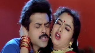 Intlo Illalu Vantintlo Priyuralu Songs  O Lammi Timmire Song  Venkatesh  Soundarya [upl. by Arimas]